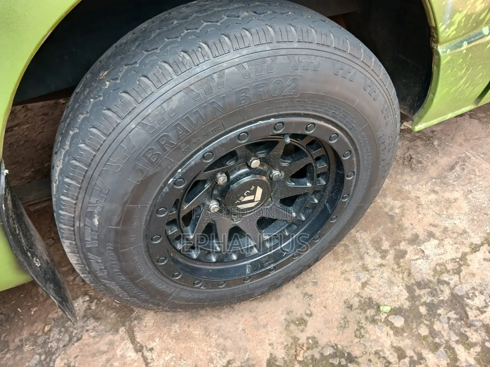 Toyota HiAce 2011 Green