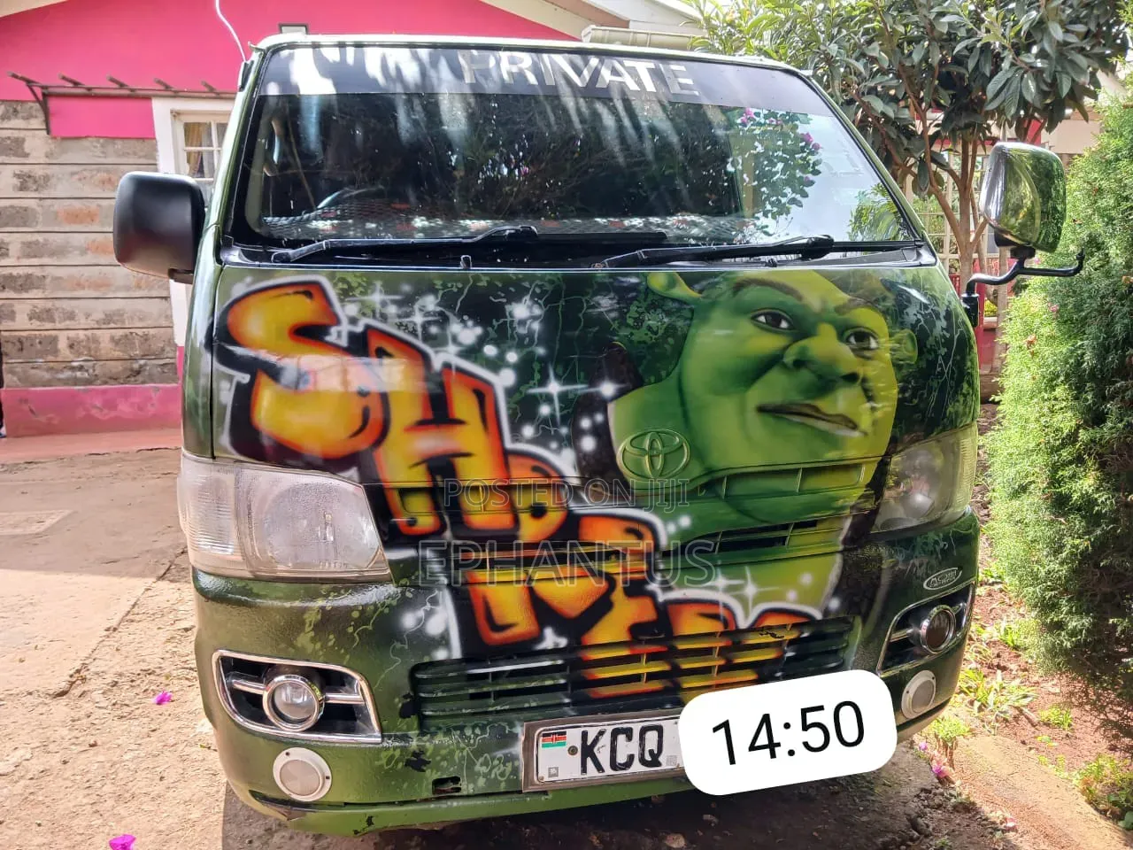 Toyota HiAce 2011 Green