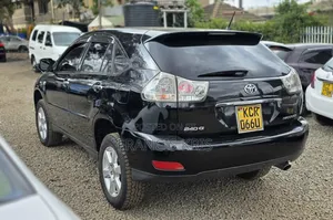 Toyota Harrier 2011