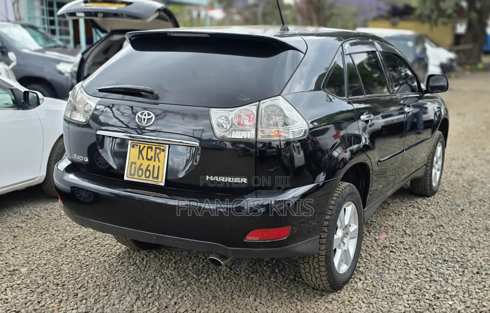 Toyota Harrier 2011