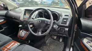 Toyota Harrier 2011