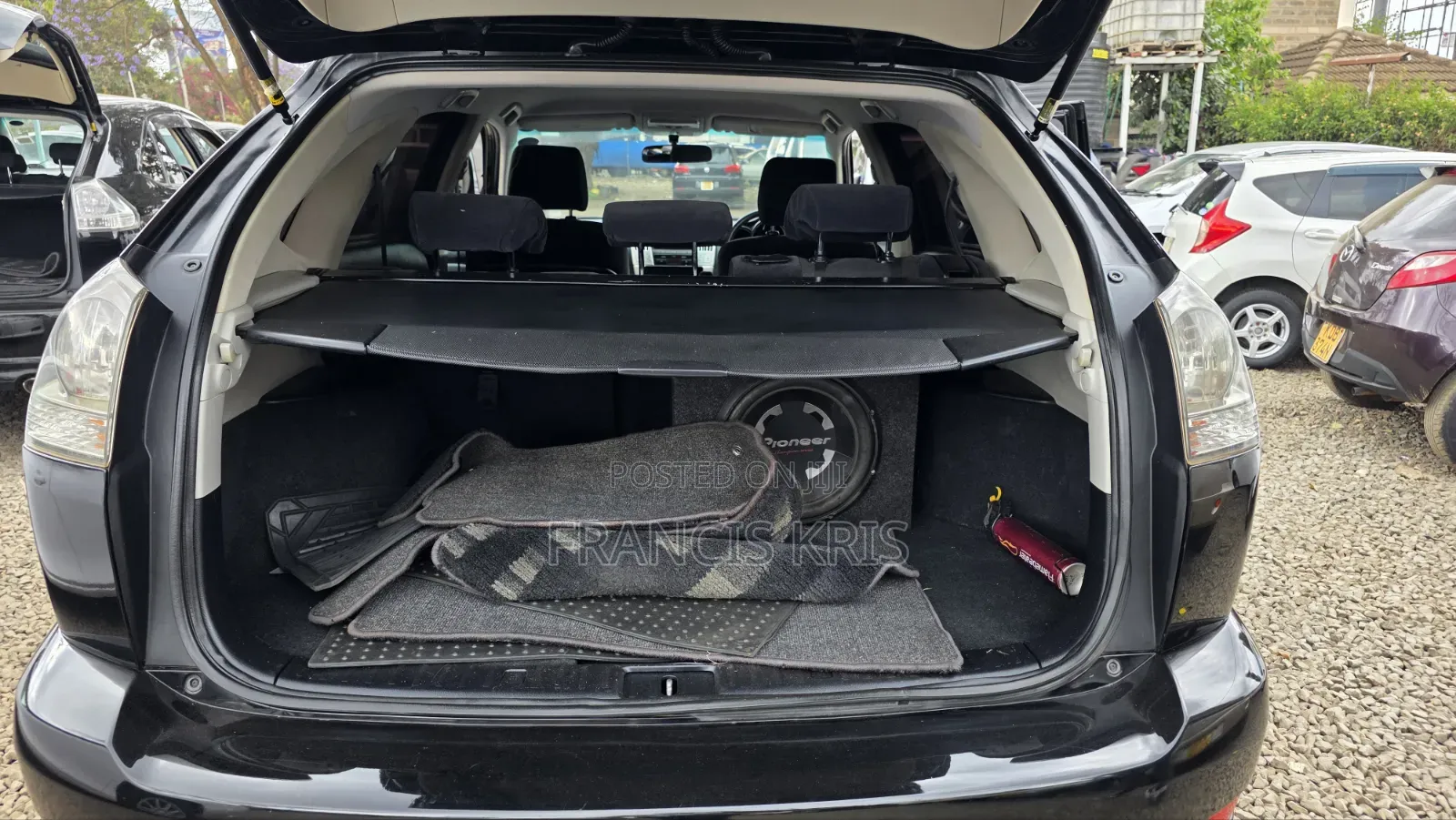 Toyota Harrier 2011