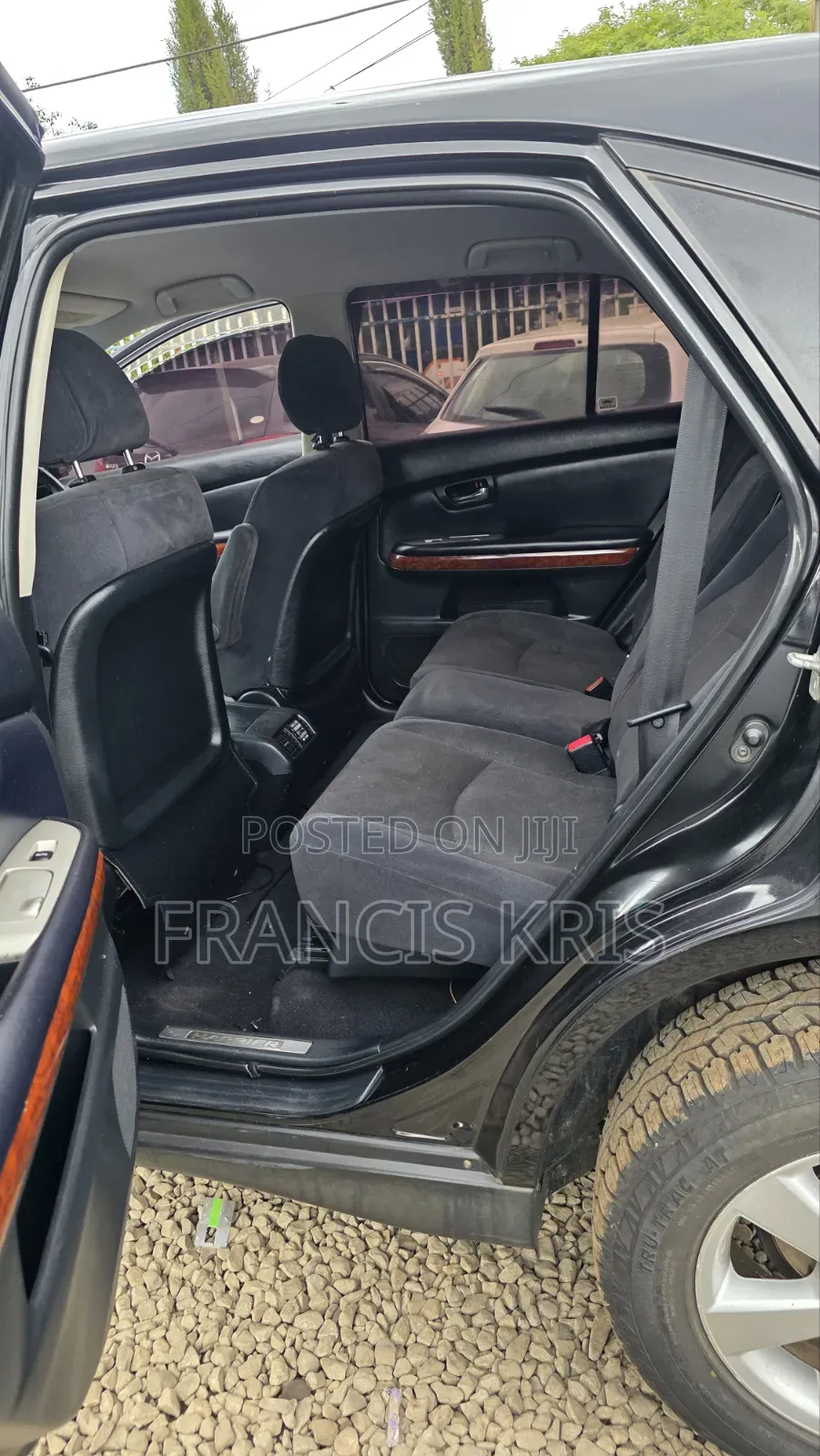 Toyota Harrier 2011