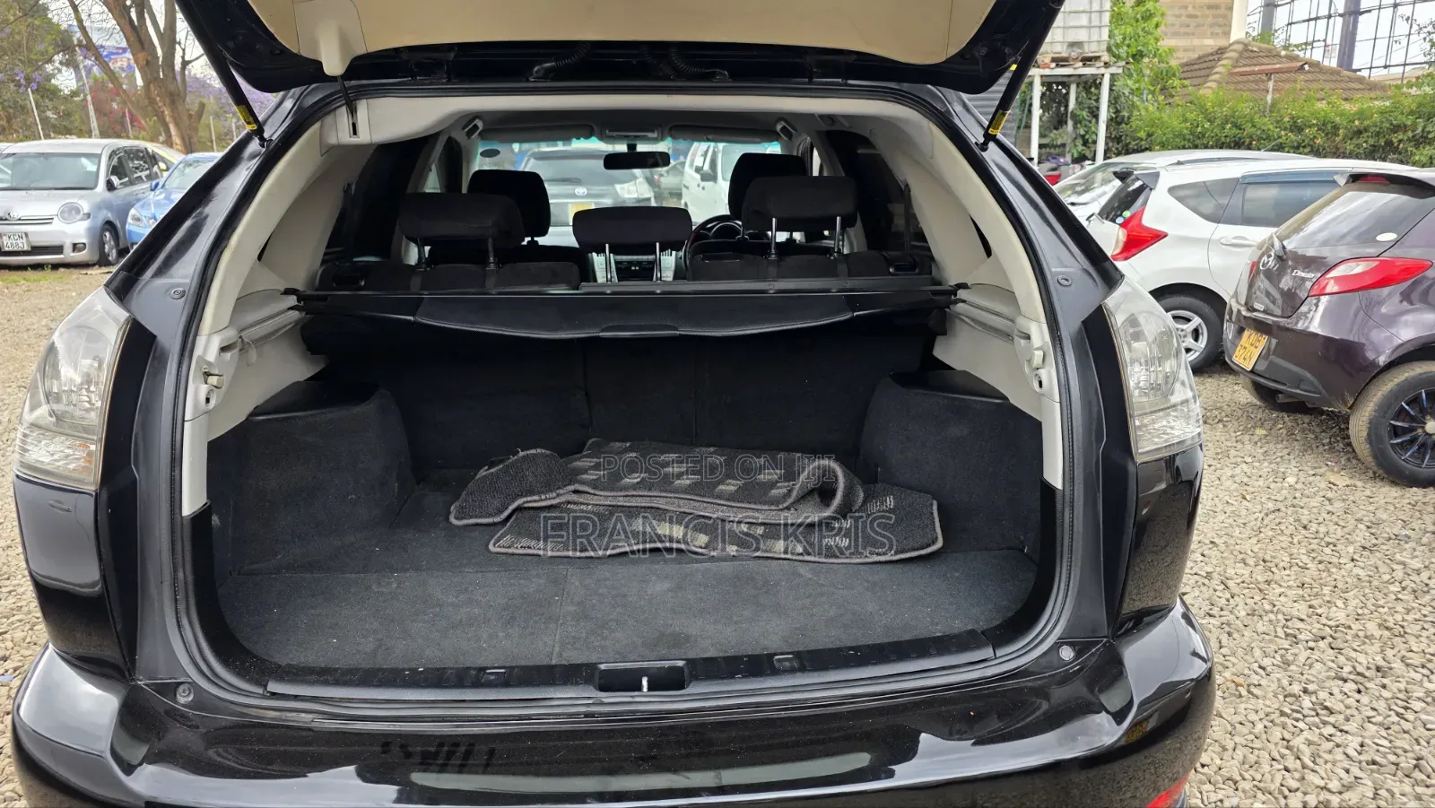 Toyota Harrier 2012