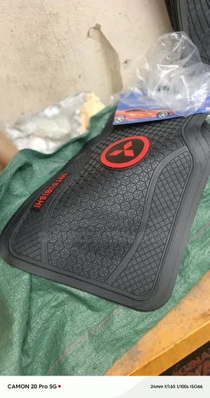 5pc Mitsubishi Black Universal Standard Size Fit Floor Mats