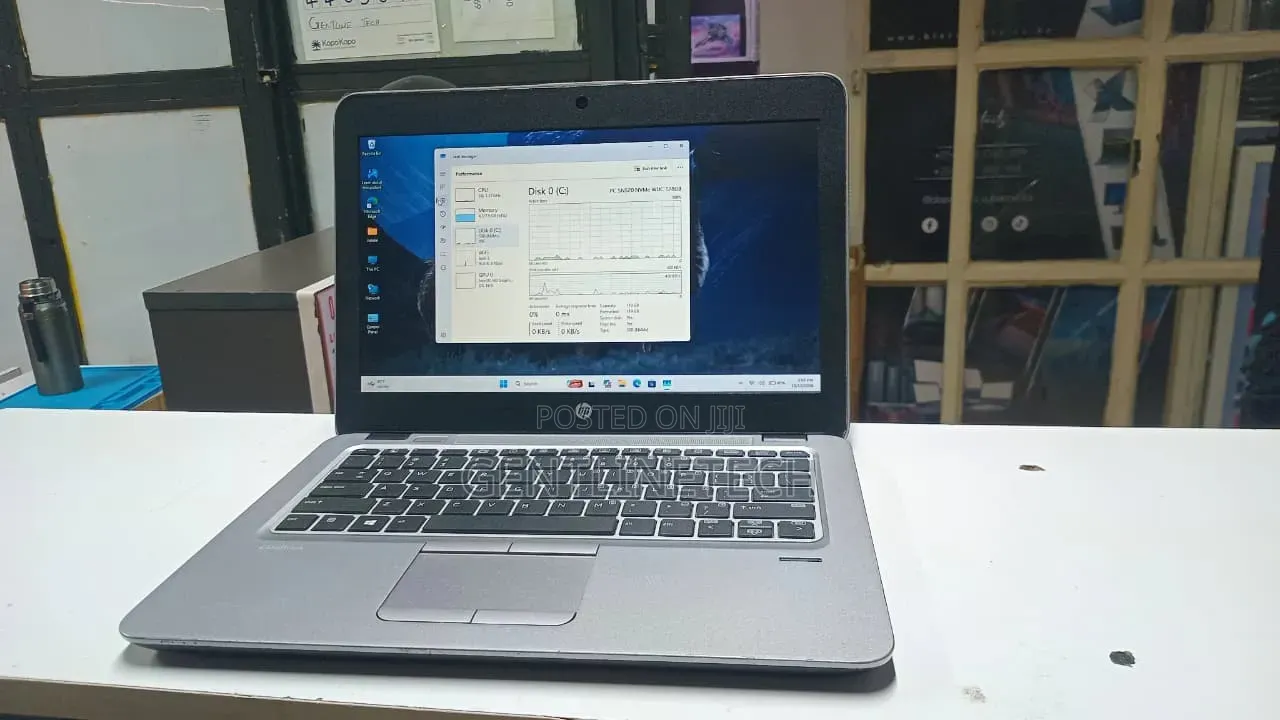 Laptop HP EliteBook 820 G3 4GB Intel Core i5 SSD 128GB