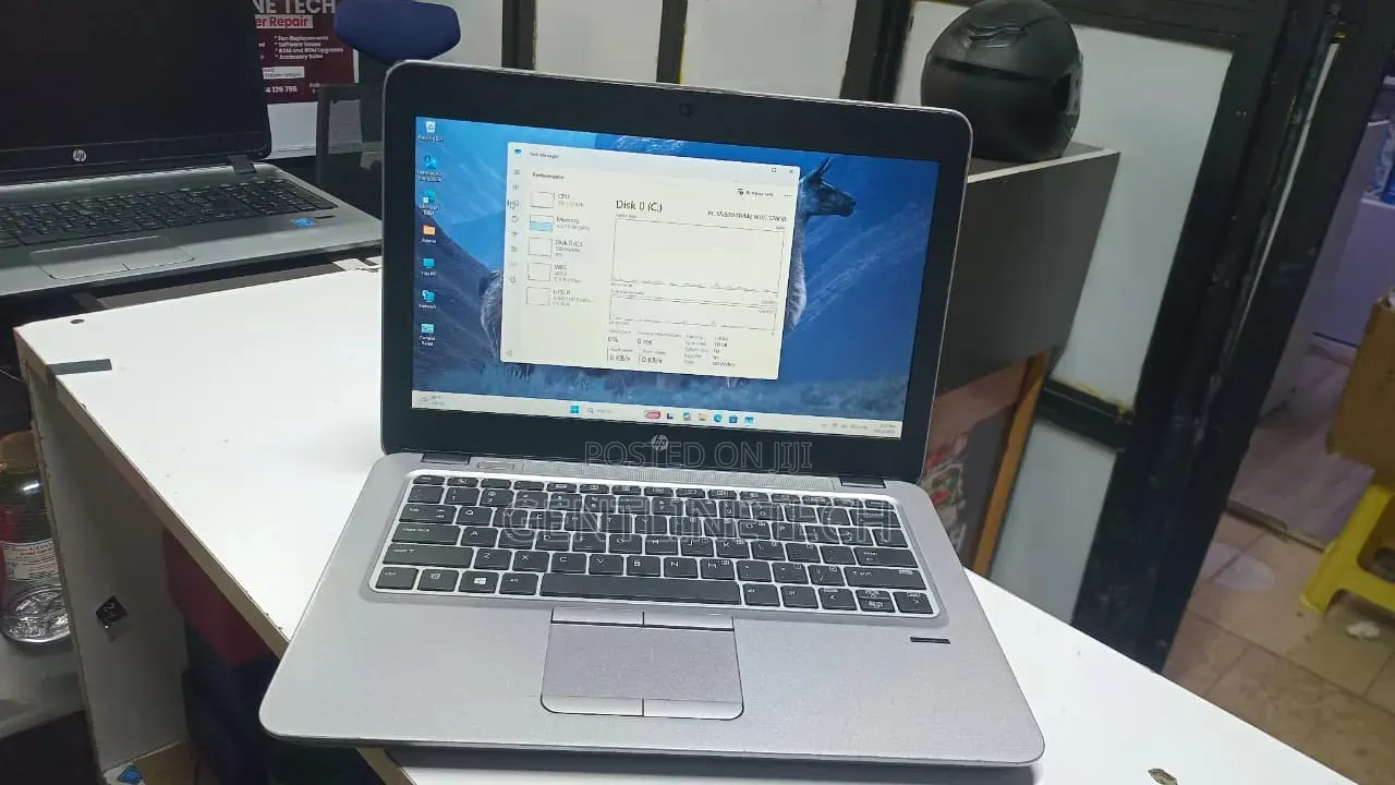 Laptop HP EliteBook 820 G3 4GB Intel Core i5 SSD 128GB