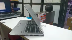 Laptop HP EliteBook 820 G3 4GB Intel Core i5 SSD 128GB
