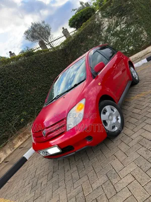 Toyota IST 2004 Burgundy