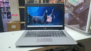 Laptop HP EliteBook 820 G3 4GB Intel Core i5 SSD 128GB