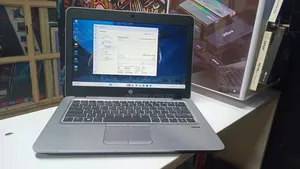 Laptop HP EliteBook 820 G3 4GB Intel Core i5 SSD 128GB