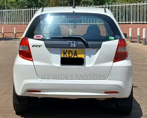 Honda Fit 2013 Pearl