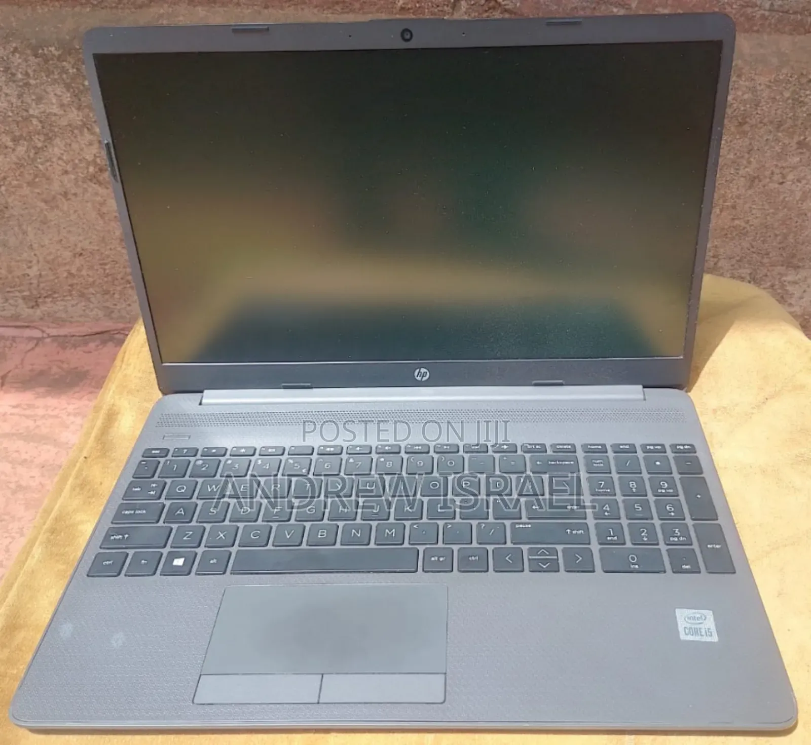 Laptop HP 250 G8 8GB Intel Core i5 HDD+SSD 1T