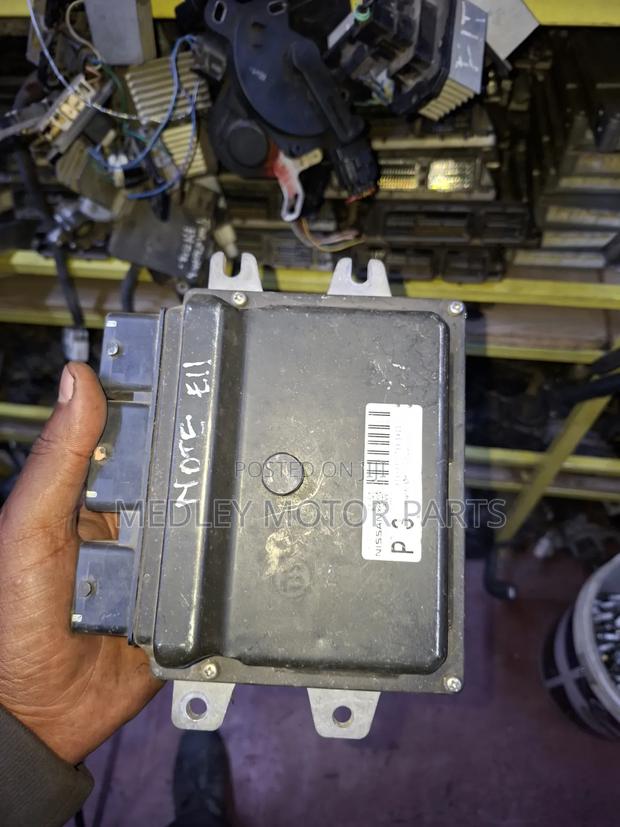 Nissan Note E11 ECU / - main view