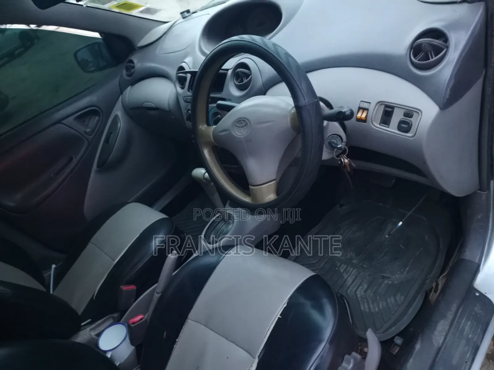 Toyota Platz 2005 Silver