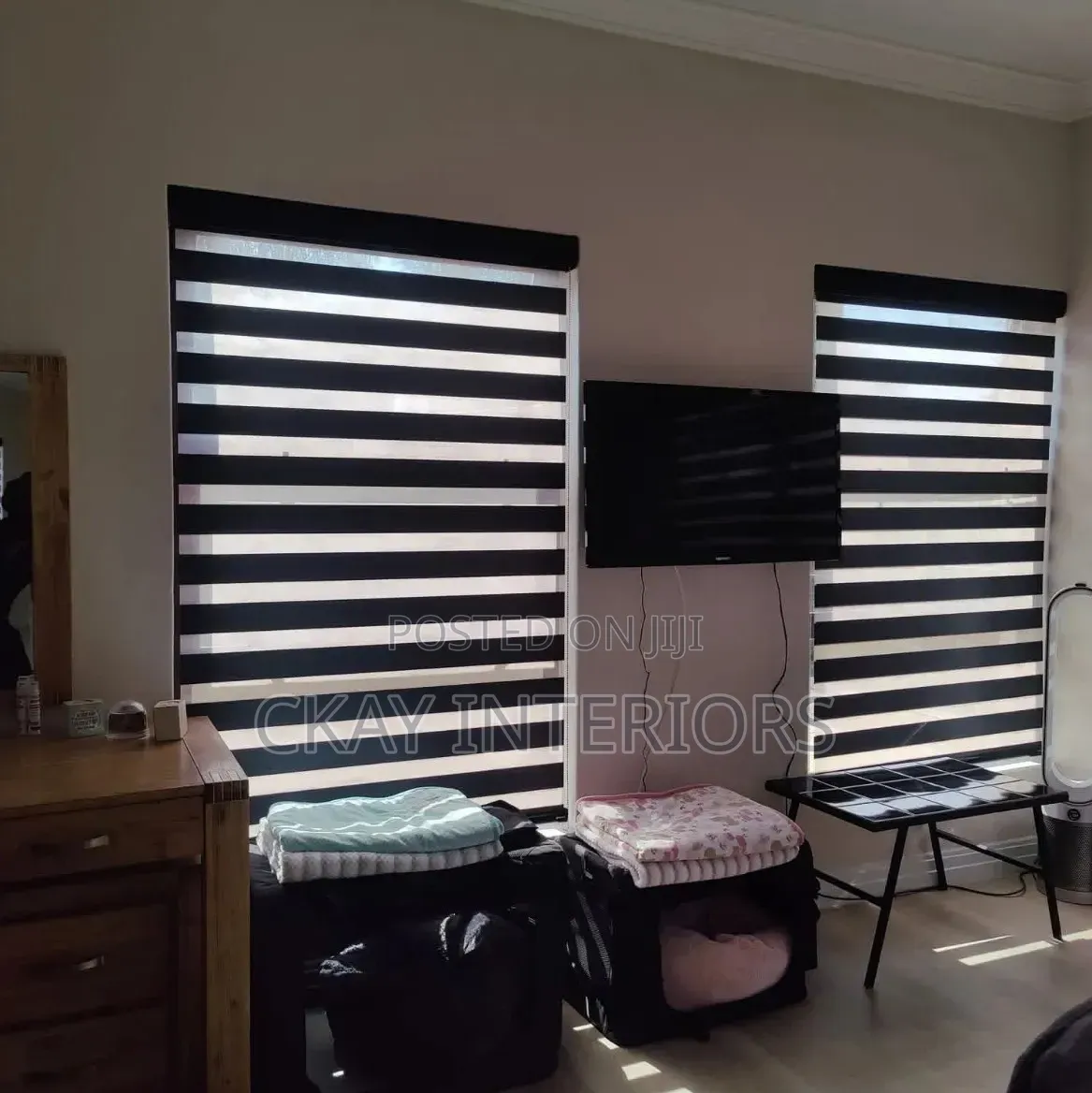 Beautiful Interiors Begin With Thoughtful Details of Horizontal Blinds