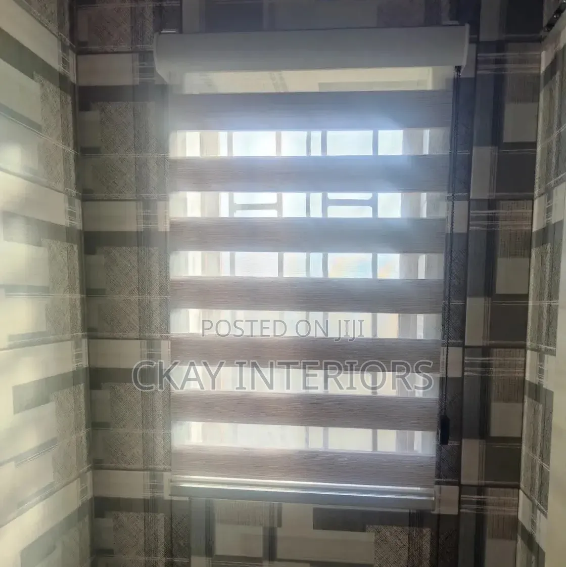 Beautiful Interiors Begin With Thoughtful Details of Horizontal Blinds
