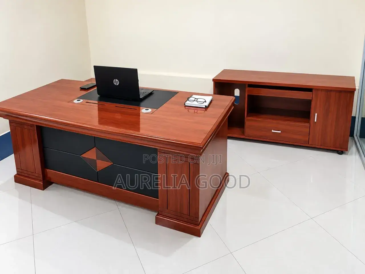 H4 Executive Desk With Drawer