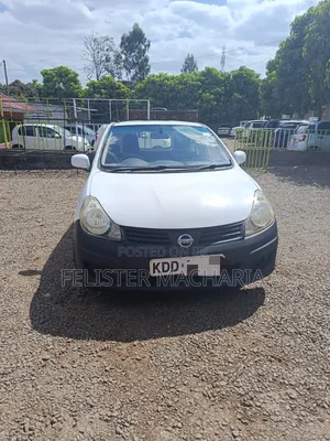 Nissan Advan 2014 White