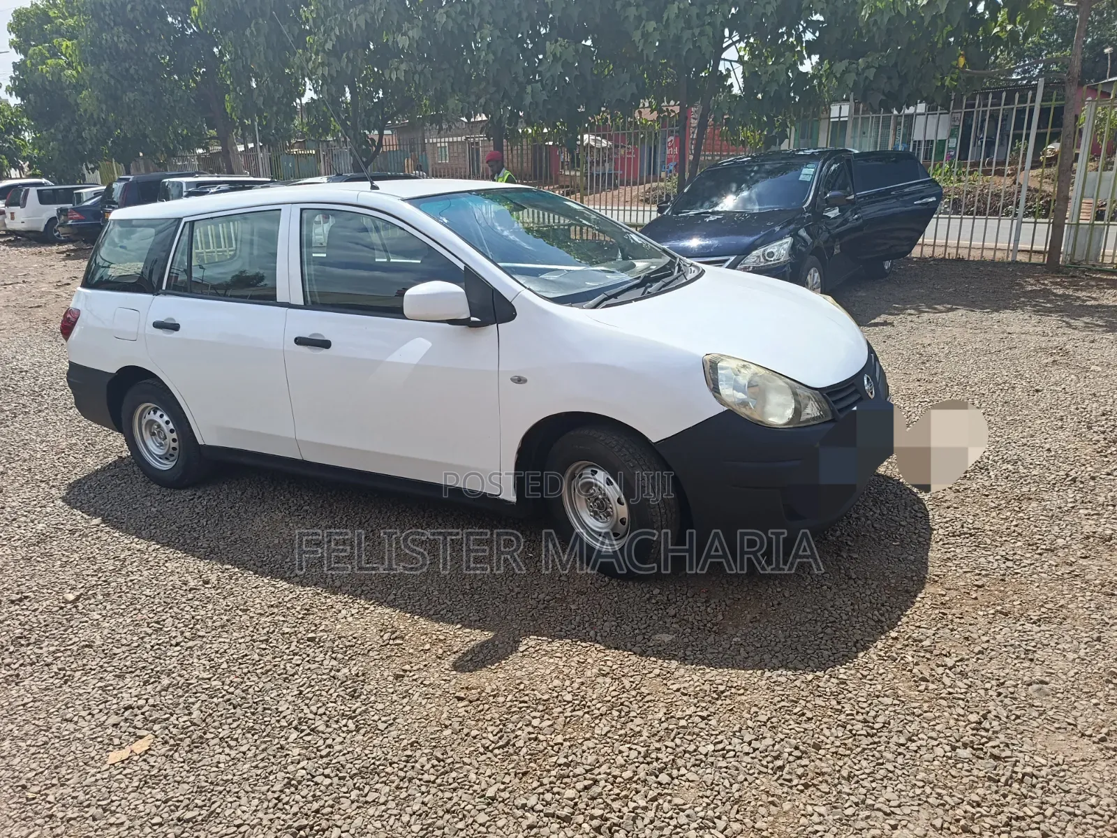 Nissan Advan 2014 White