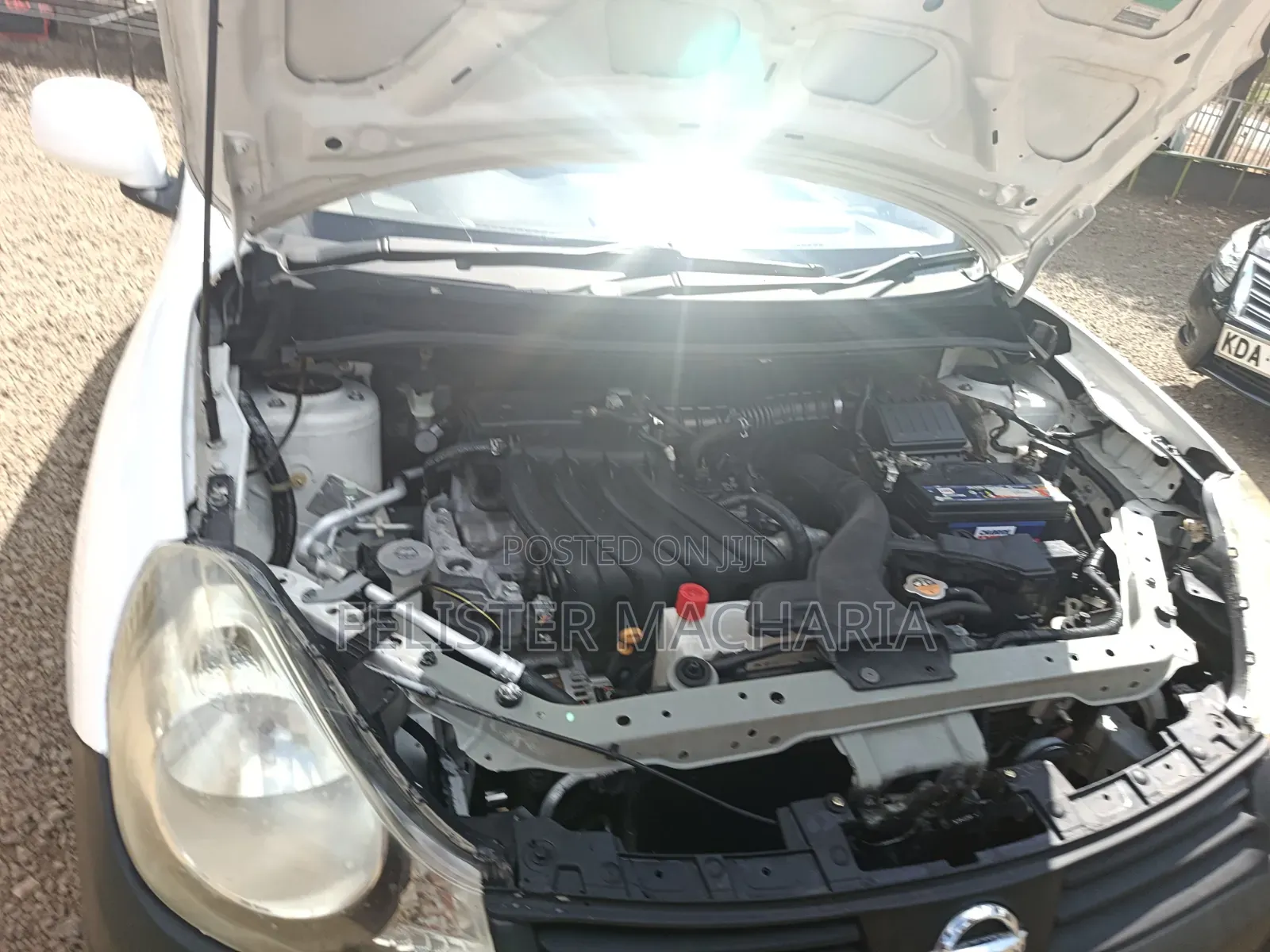 Nissan Advan 2014 White