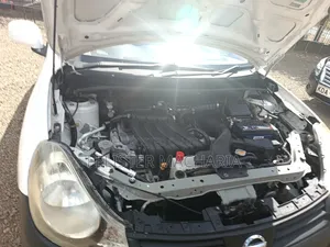 Nissan Advan 2014 White