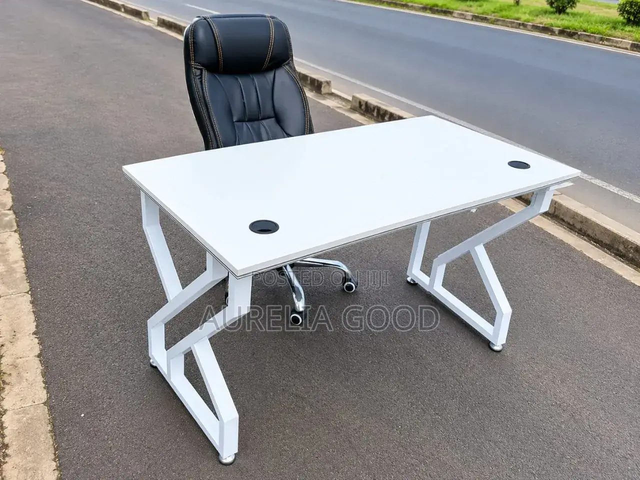 Sstudy Desk Office and Leather Chair Boss Office