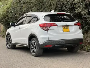 Honda Vezel 1.5 2WD 2014 White