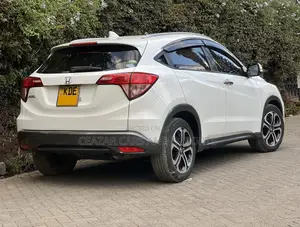 Honda Vezel 1.5 2WD 2014 White