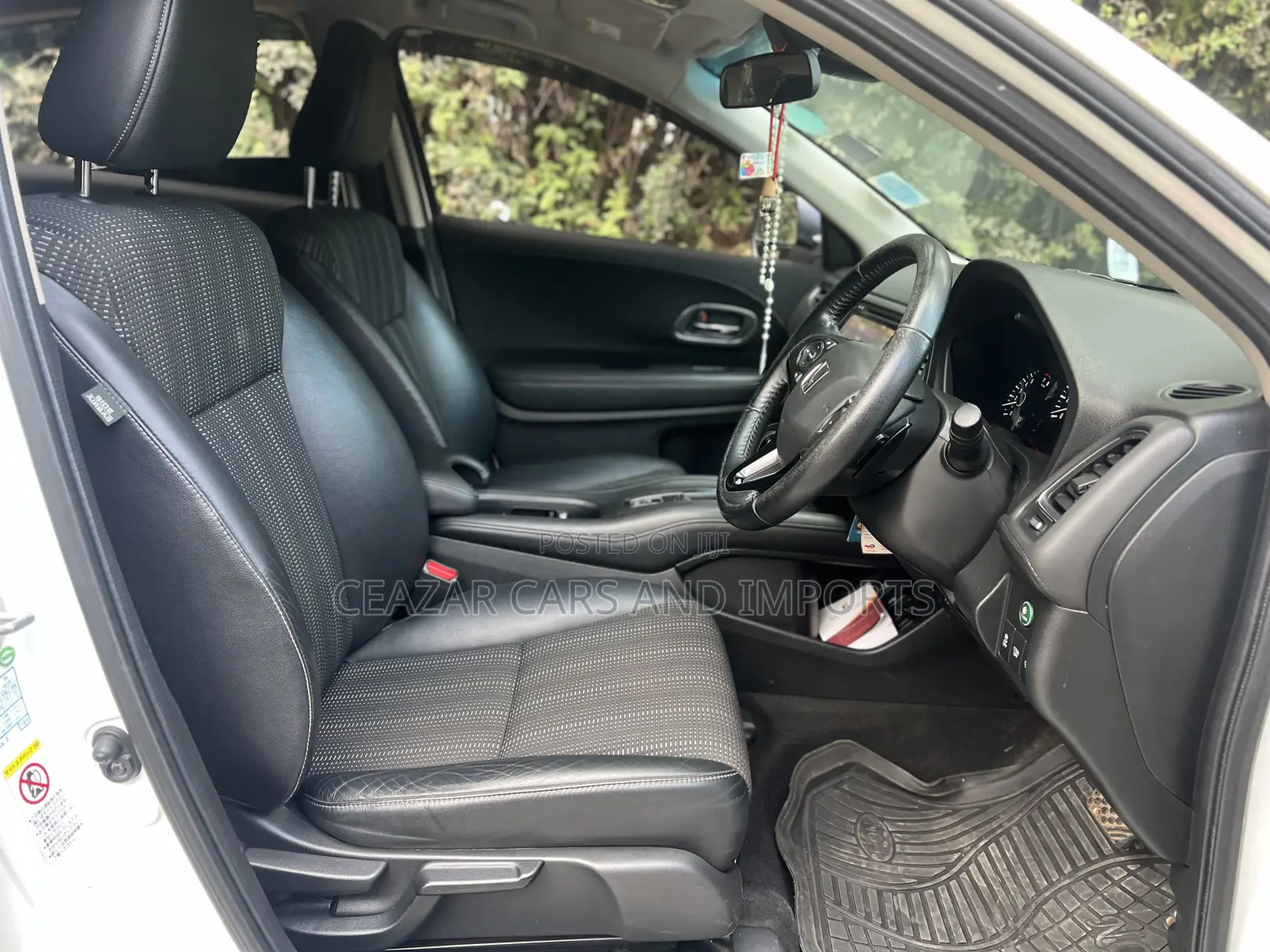 Honda Vezel 1.5 2WD 2014 White