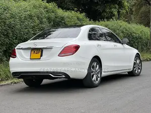 Mercedes-Benz C200 2016 White