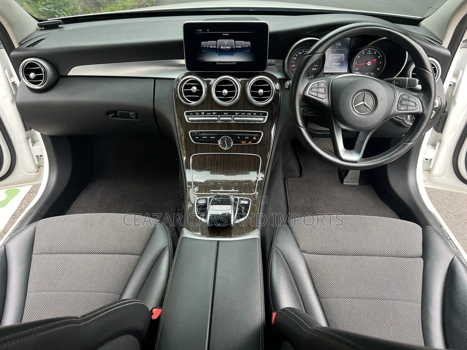 Mercedes-Benz C200 2016 White