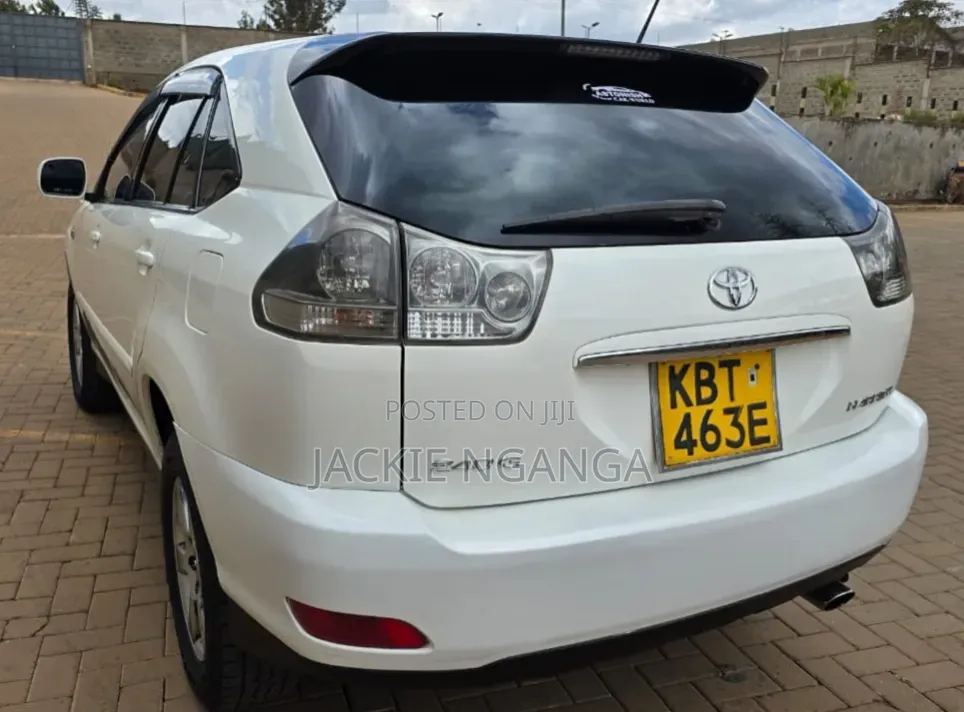 Toyota Harrier 2005 White