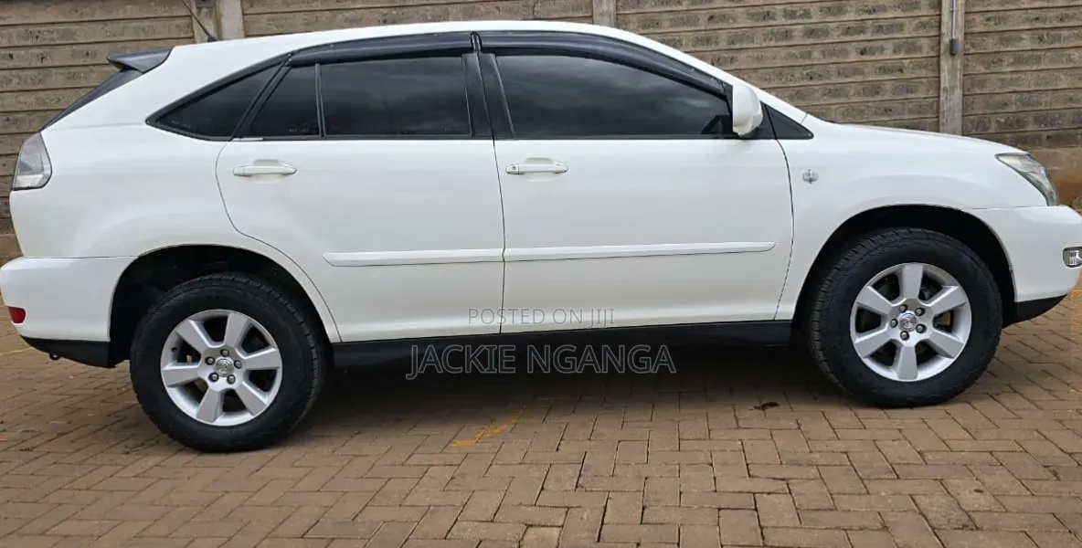 Toyota Harrier 2005 White