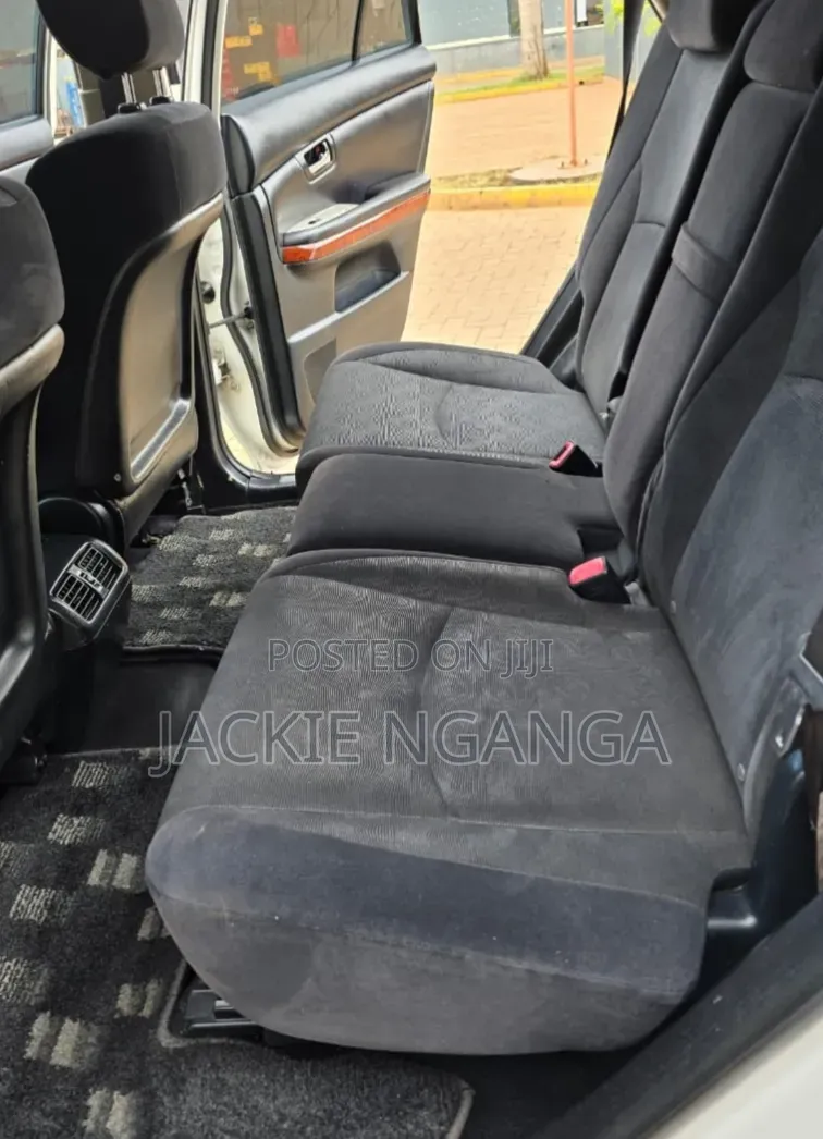 Toyota Harrier 2005 White