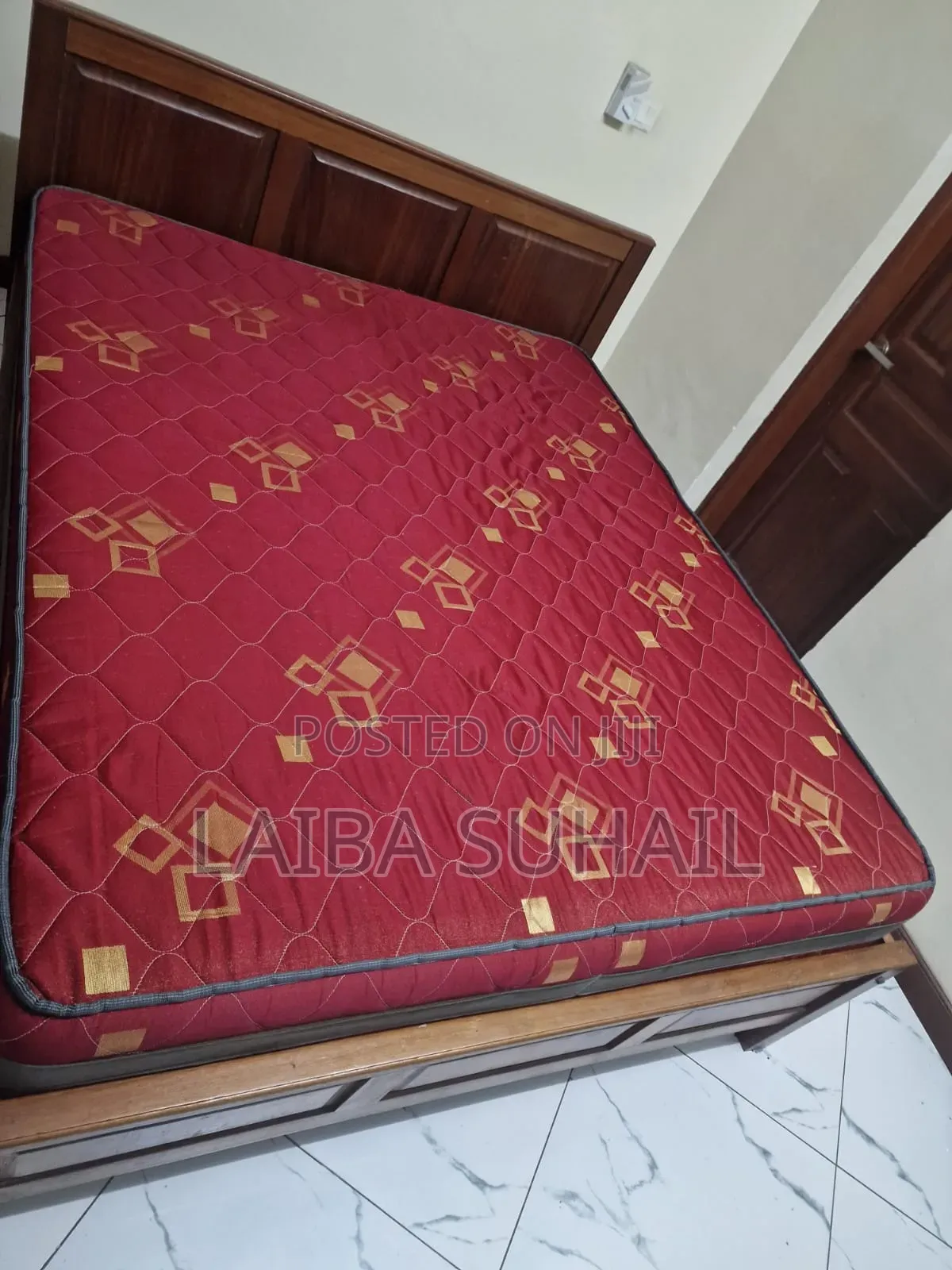 ​Solid Mvule Wood 5x6 Bed + Silentnight Spring Mattress