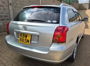 Toyota Avensis 2006 Silver