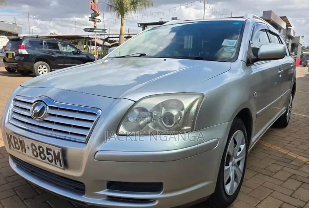 Toyota Avensis 2006 Silver