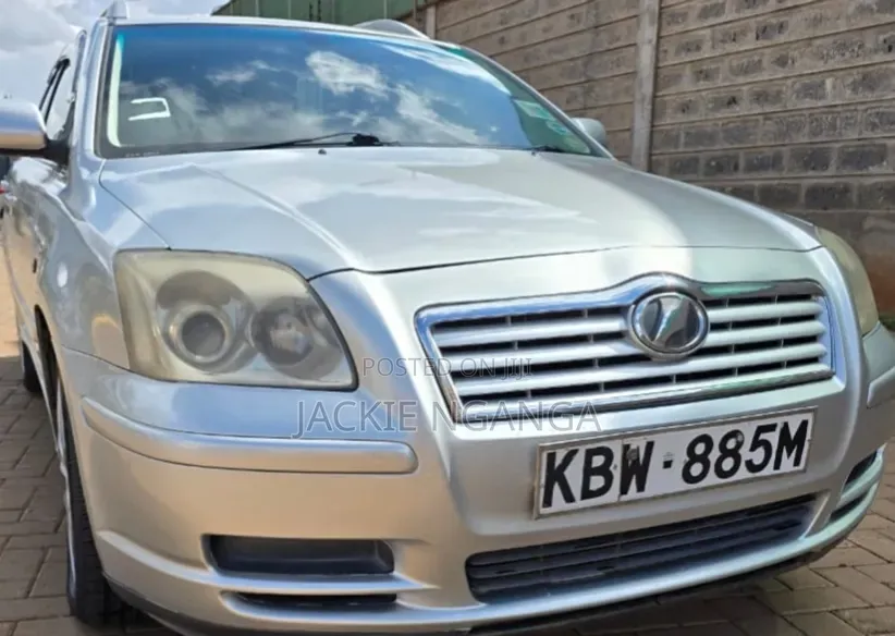 Toyota Avensis 2006 Silver