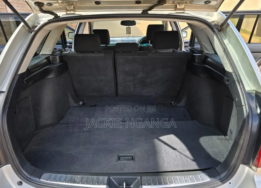Toyota Avensis 2006 Silver