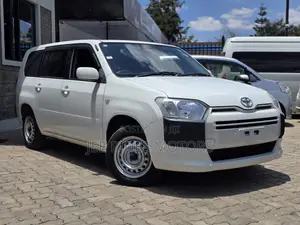 Toyota Succeed 2019 White