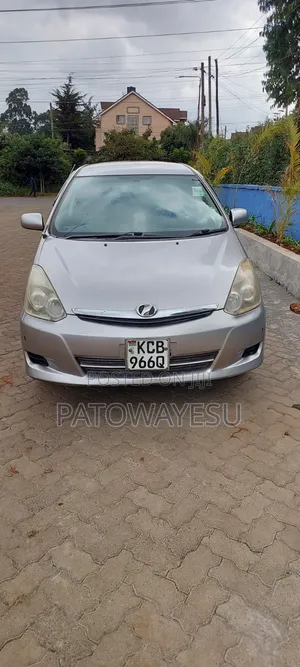 Toyota Wish 2007 Silver
