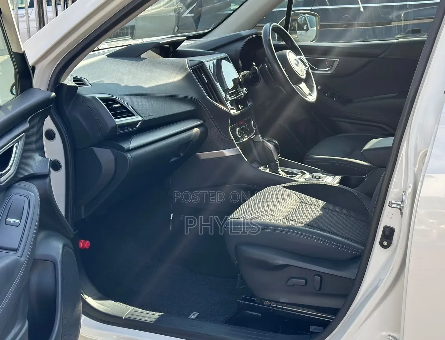 Subaru Forester 2019 White