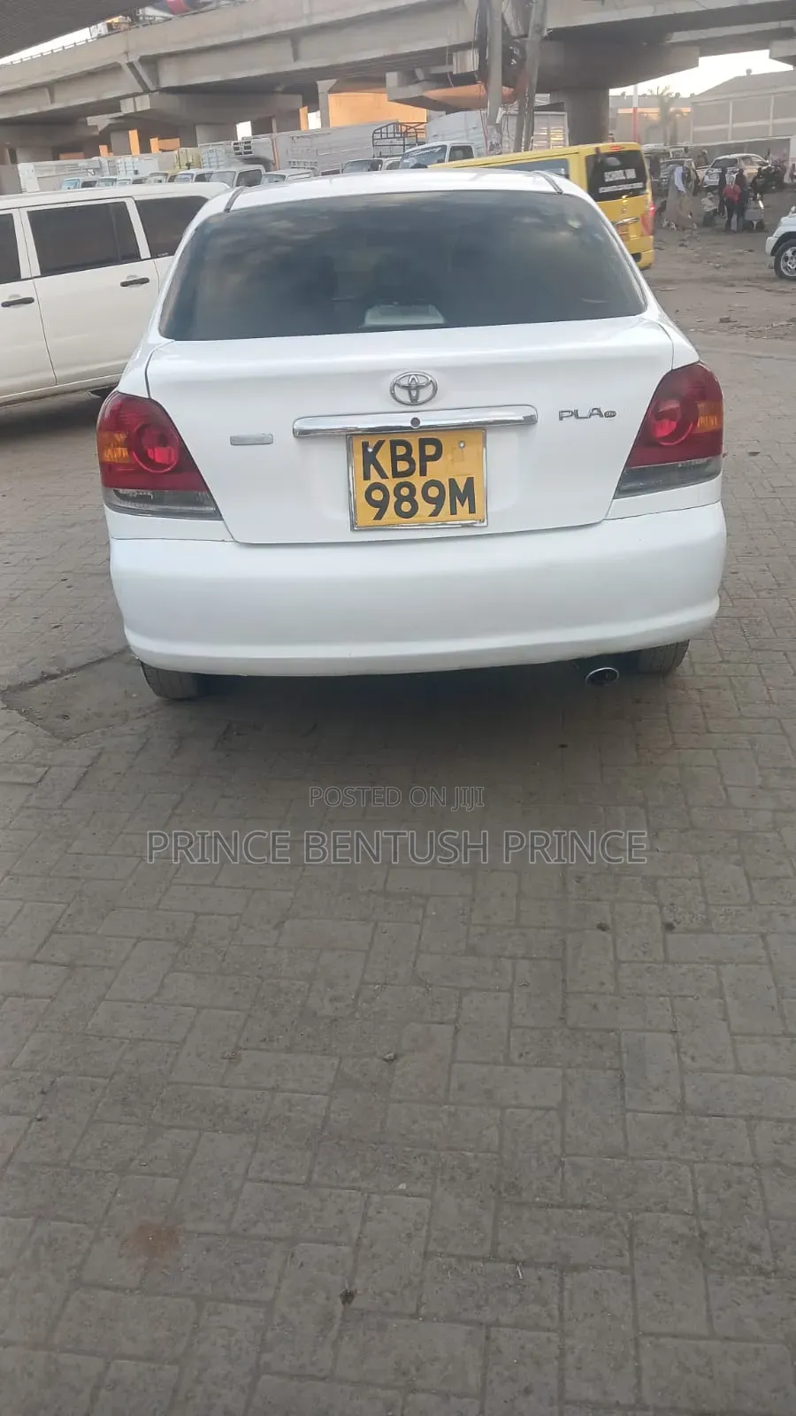 Toyota Platz 2005 White
