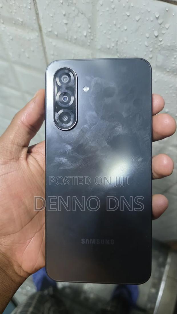 Samsung Galaxy A17 128 GB Graphite - main view