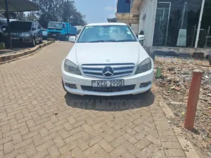 Mercedes-Benz C200 2009 White
