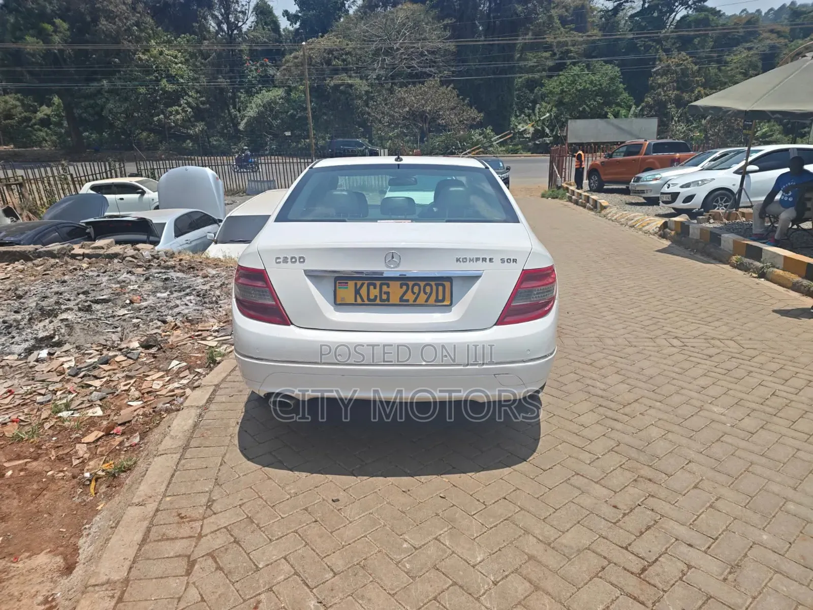 Mercedes-Benz C200 2009 White