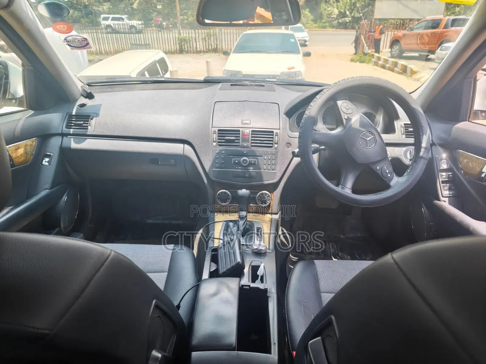 Mercedes-Benz C200 2009 White