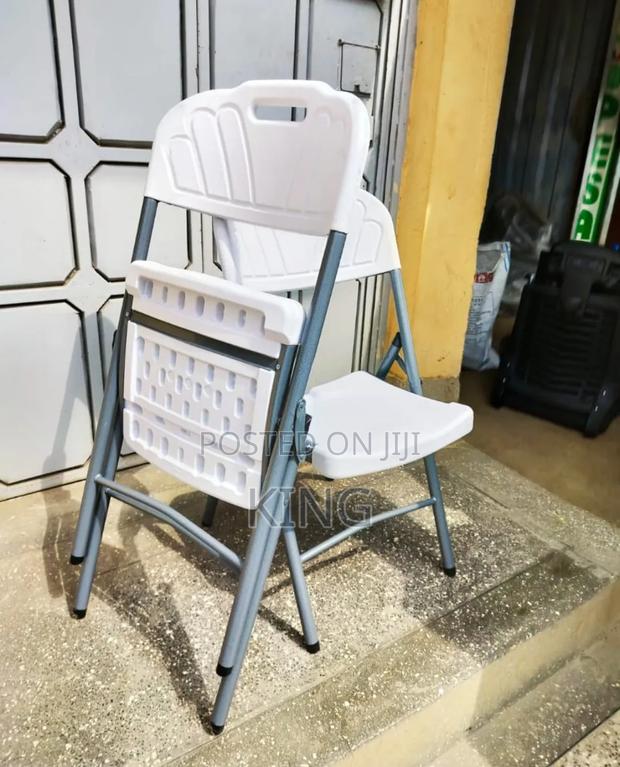 Restorant Folding Chair - thumbnail 2