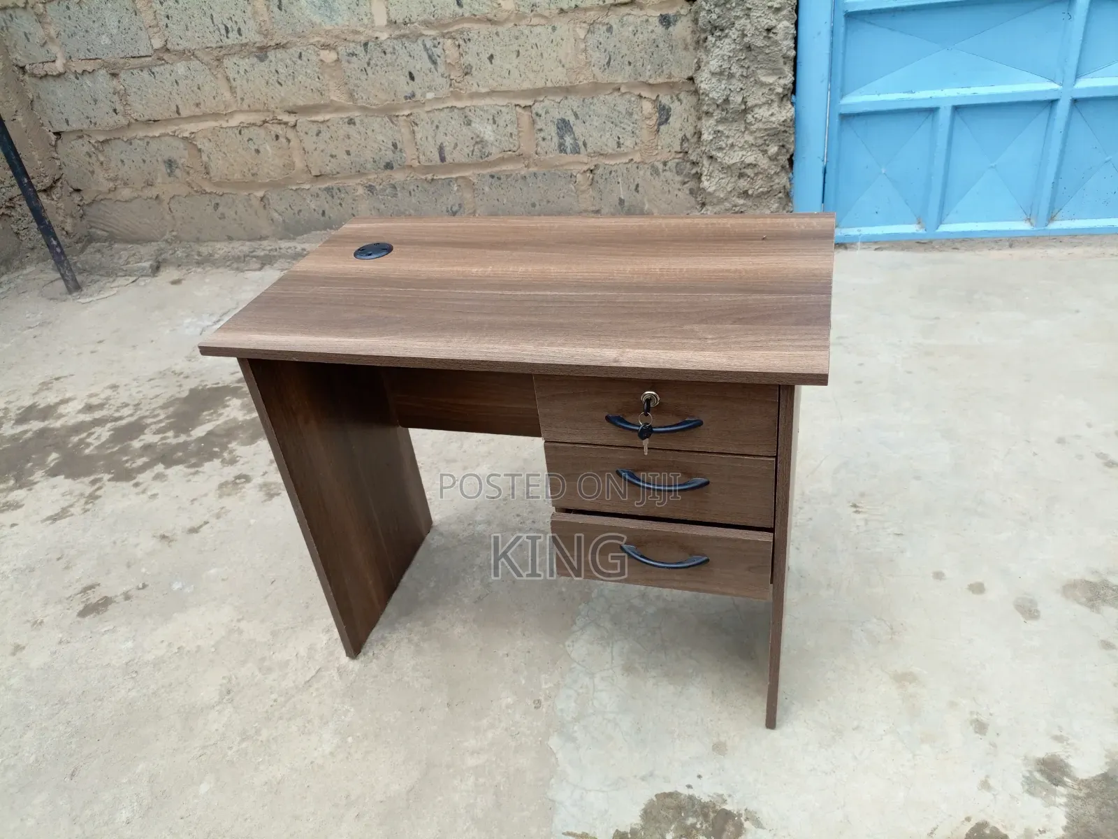 Amelcal Walnut 900mm* Office Desk